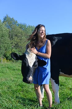 FSNY_Jo-Anne_McArthur_with_Fanny_cow_0193_CREDIT_Farm_Sanctuary-blog